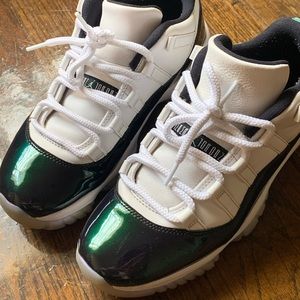 Jordan 11 Retro Low Iridescent (Emerald green 11s)